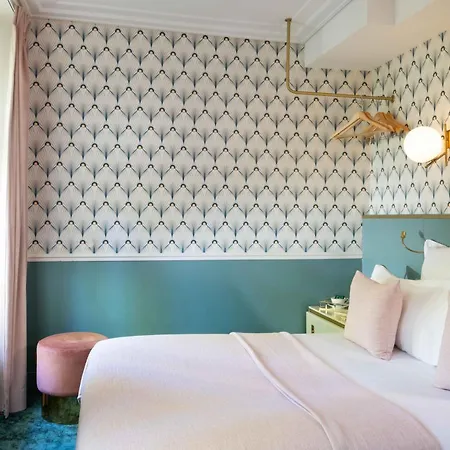 Léna Hotel 3*