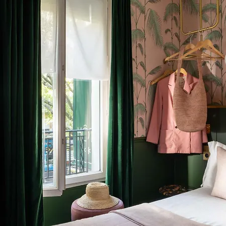 Hotel Léna Parigi