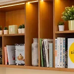 Lena Hotel Parijs