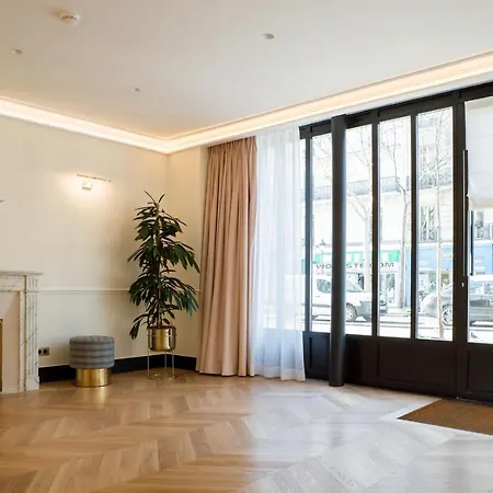 Lena Hotel Paris