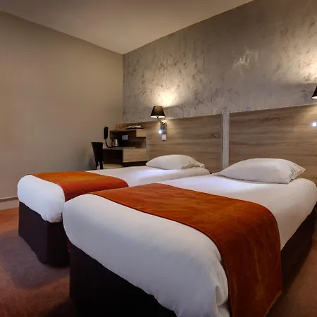 Lena Hotel 3*