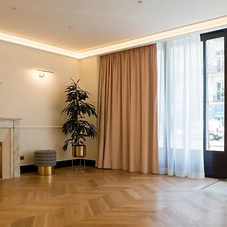 Hotel Lena Paris