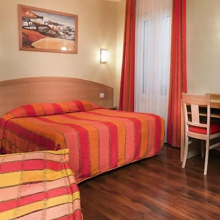 Hotel Lena